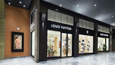 negozio bologna louis vuitton|louis vuitton bologna account.